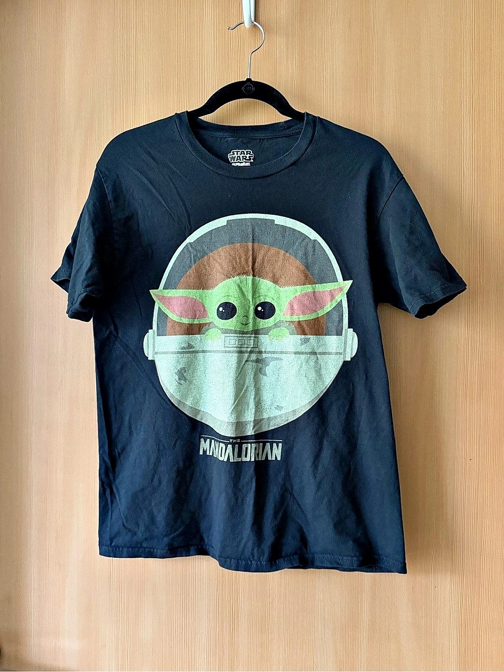 Star Wars The Mandalorian Grogu Pod T-Shirt Graphic Tee in Black